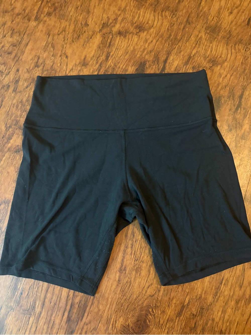 lululemon athletica Black Mid-Rise Bike Shorts - Picture 3 of 4